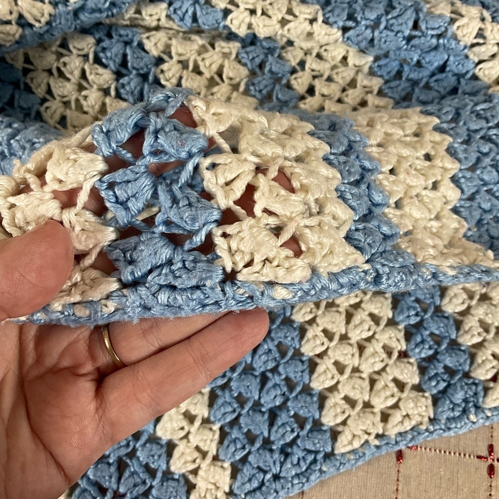 Beautiful & Delicate Vintage Handmade Crochet Blue & White Striped Blanket - Picture 4 of 6